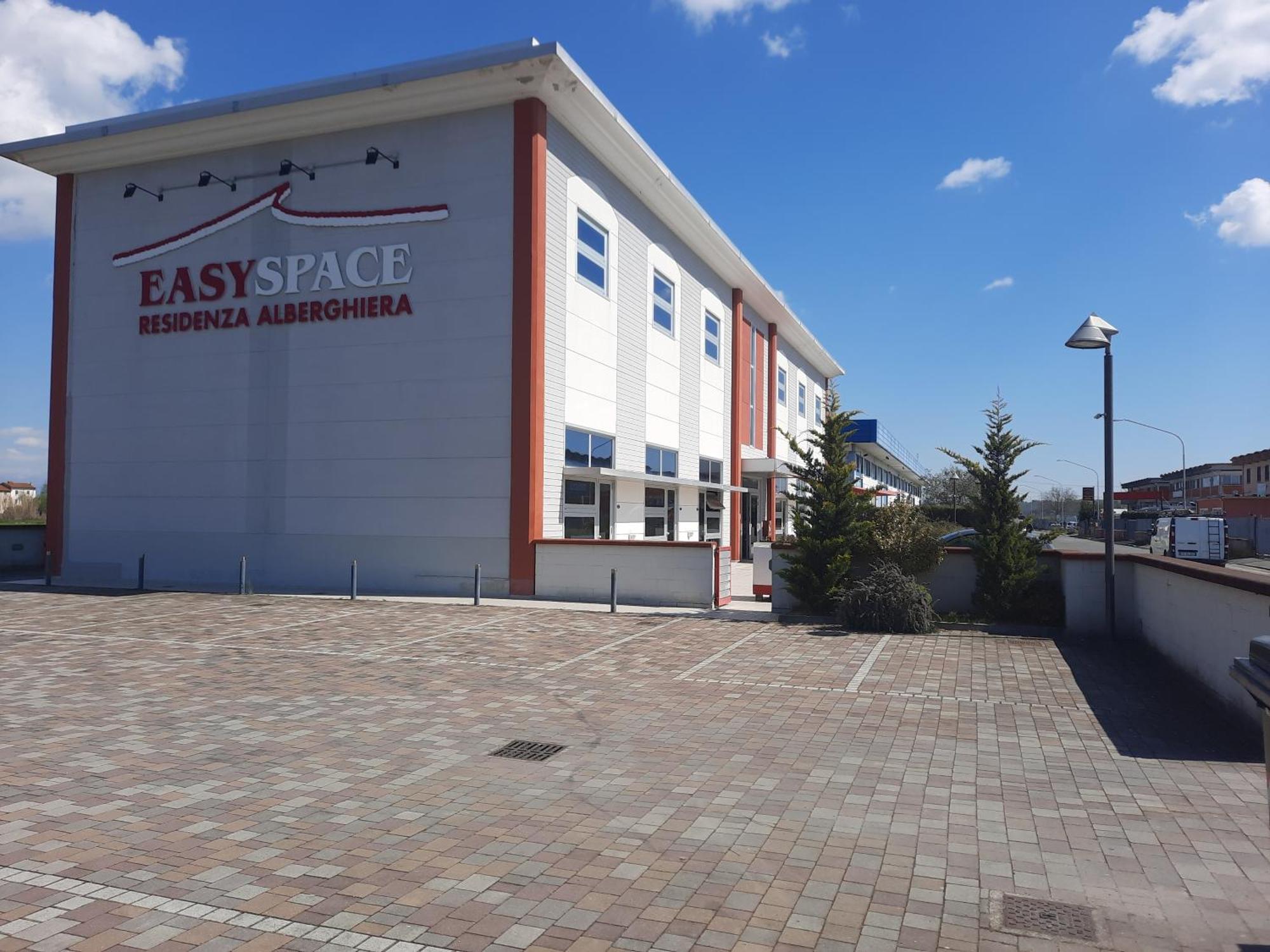 Easy Space Bientina Exterior photo